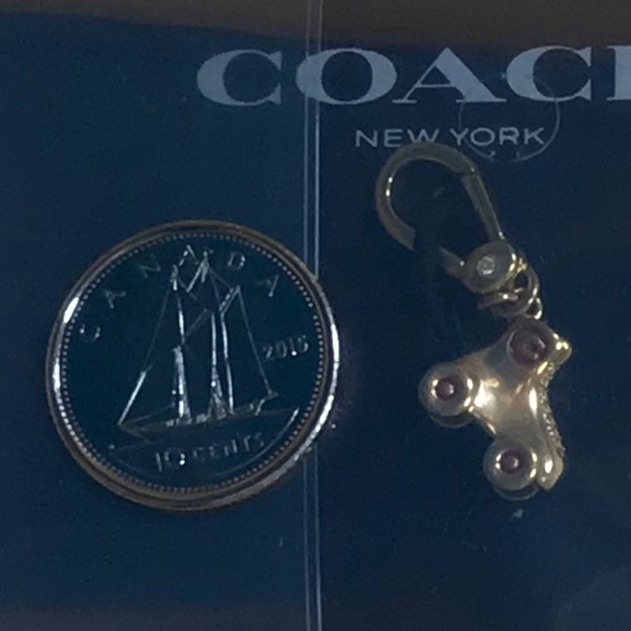 NWT Coach Gold Tone Limited Edition Roller Skate Charm Still In Packaging - Picture 4 of 12